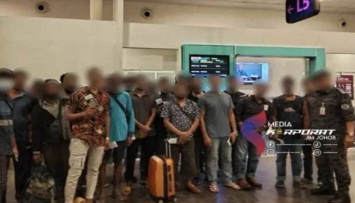 অভিবাসীকে ফেরত পাঠিয়েছে মালয়েশিয়া