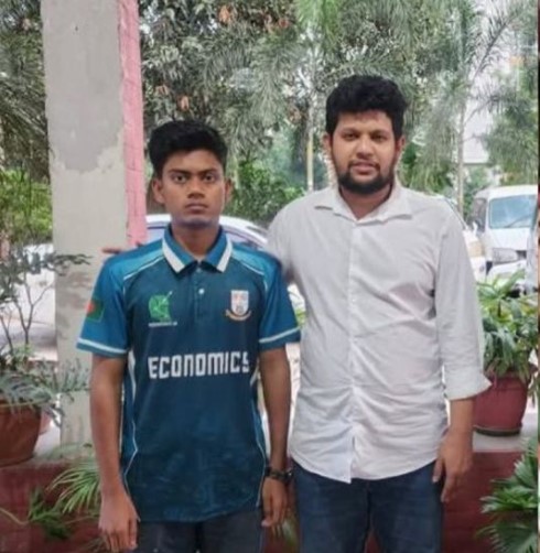 উপদেষ্টা মাহফুজ আলমের